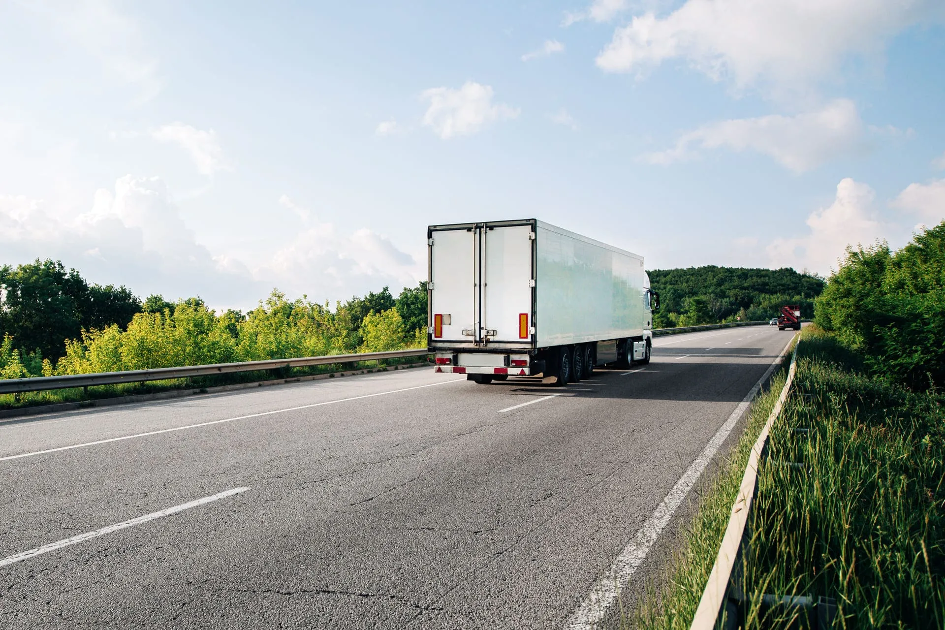 Transporteur Toulouse Marseille : camion palettes B2B axe Sud